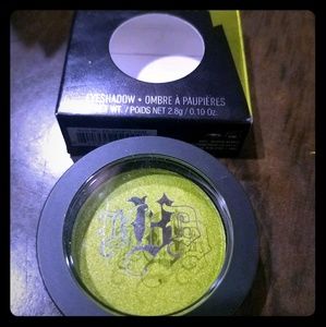 KVD Metal Crush Eyeshadow Electric Warrior  BNIB